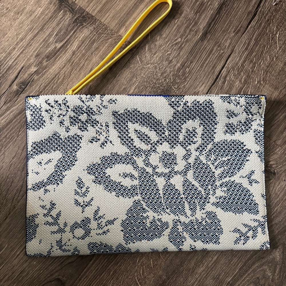 Rothy’s The Wristlet